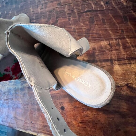 Kenneth Cole Beige Suede Wedge Sandals With Red Floral Embroidery Size 10 - Picture 10 of 14